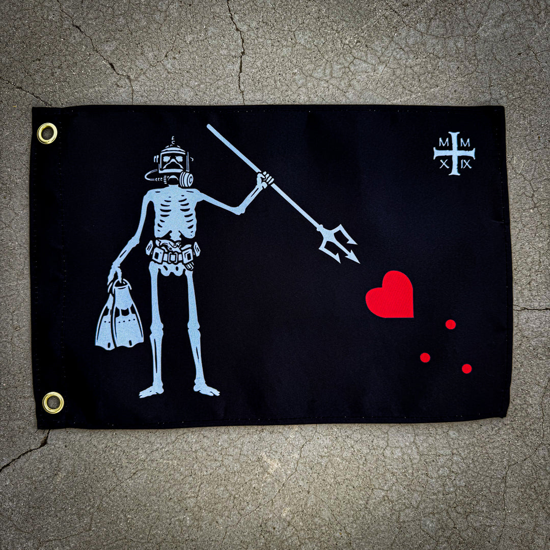The Blackbeard Flag – Black Mask Divers